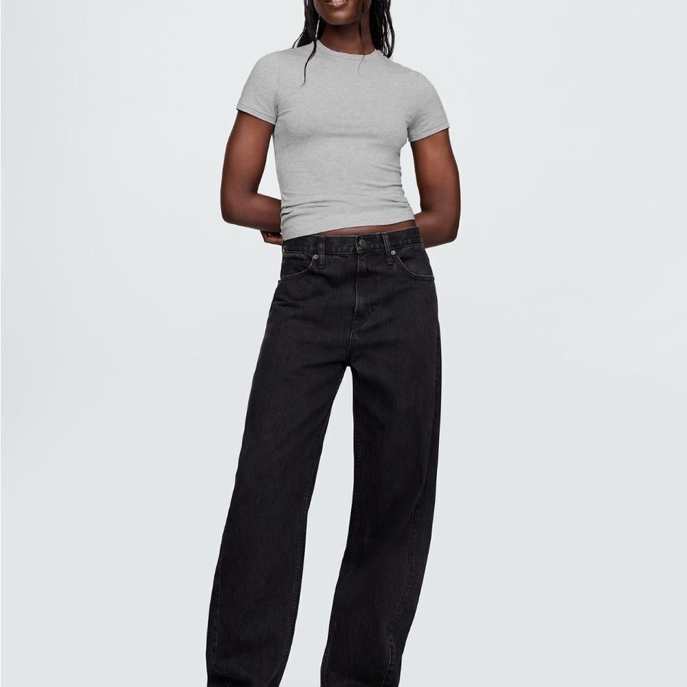 NWT GAP T-shirt - Picture 4 of 6